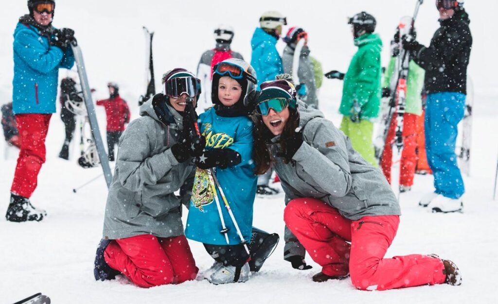 Deejay-Xmasters-news-due-giorni-di-powder-a-livigno-con-i-deejay-xmasters-village