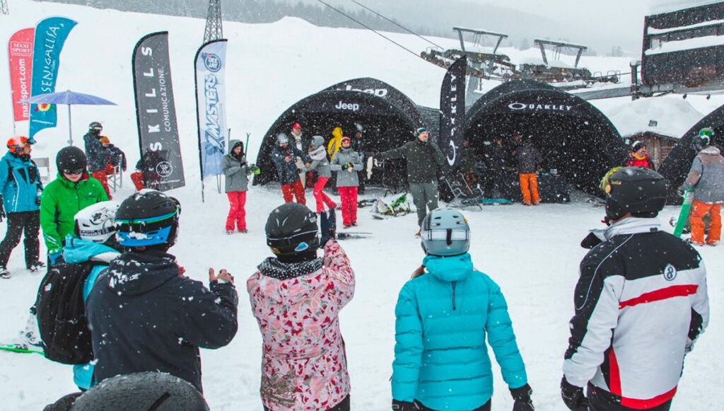 Deejay-Xmasters-news-due-giorni-di-powder-a-livigno-con-i-deejay-xmasters-village2